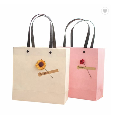 Tas Kertas Butik Seni Timbul Kembali yang Dapat Digunakan Kembali untuk Toko Hadiah